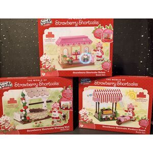 Strawberry Shortcake Snap & Switch Build Set Lot